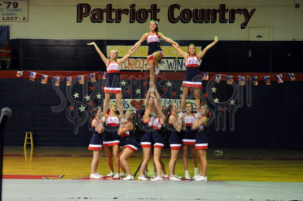 8-28 WA Pep Rally 012.JPG - SCRIVENER D300